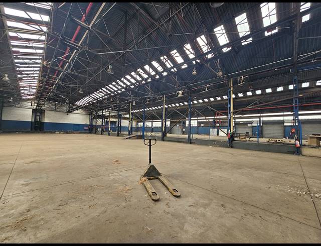14,150M² WAREHOUSE TO LET IN TUNNEY